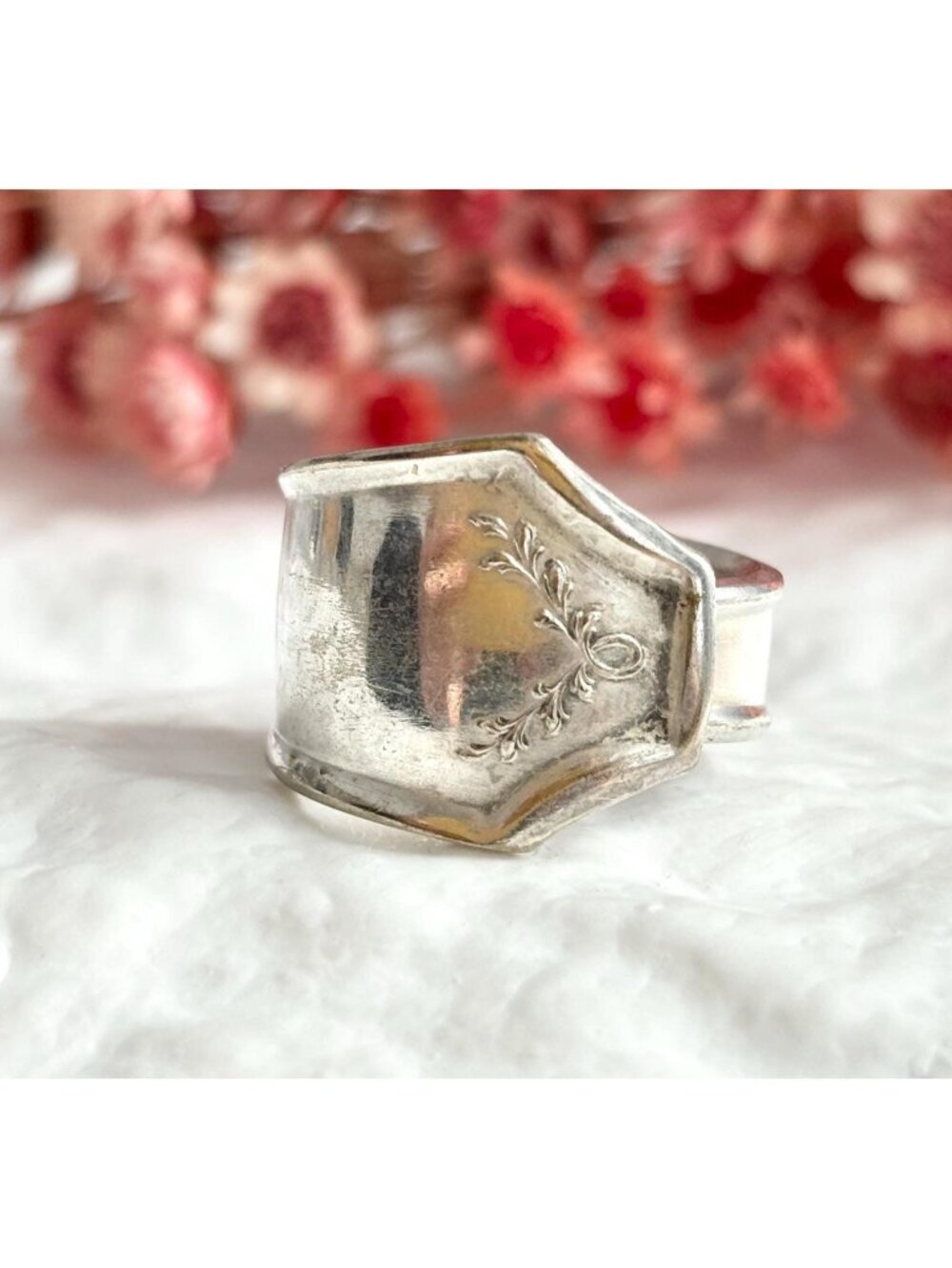 Silver Toned Repurposed Chunky Unisex Wrap Around Vintage Ring - sz 5.25